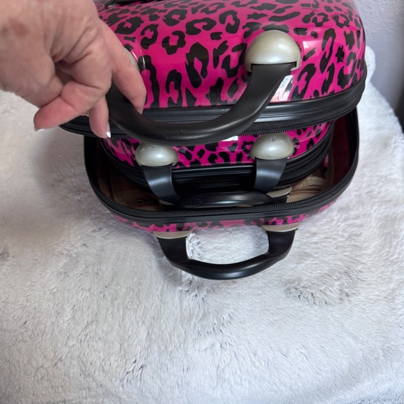 Dejuno 2 pc. Cosmetics Cases~Great Condition 💗🖤 - Picture 12 of 16